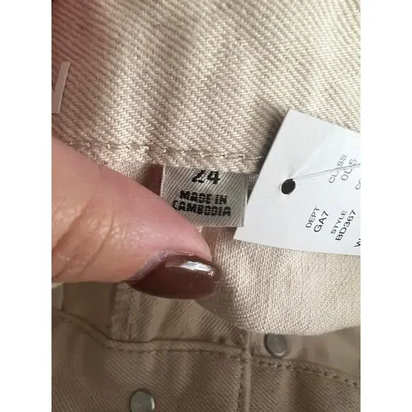 NWT J. Crew Women's Slouchy Boyfriend Denim Jeans in Ecru White (Beige) Size 24 - Picture 13 of 16